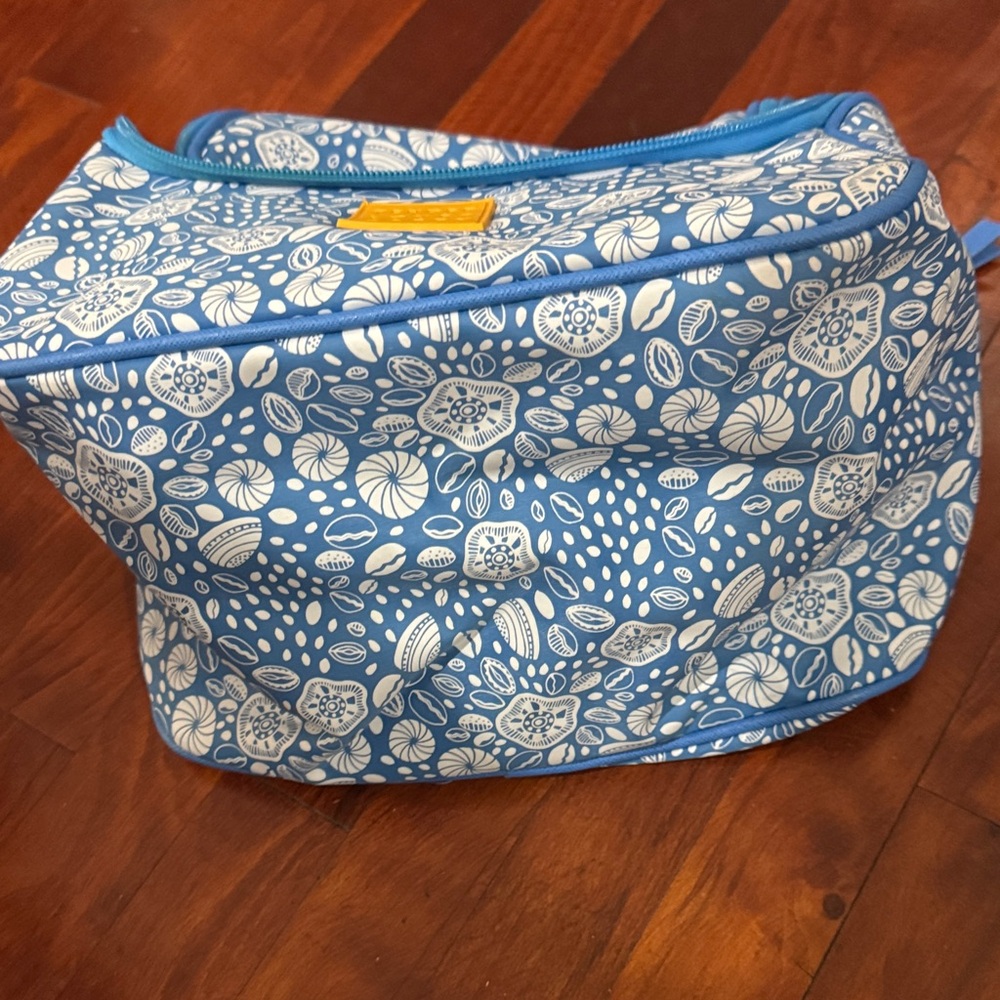 Blue and White Floral Lunch Bag - Picture 6 of 7